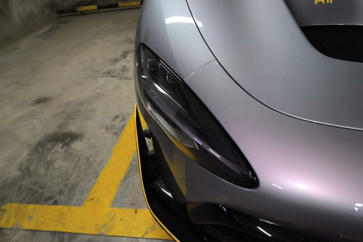 Used Xiaomi Auto SU7 Ultra 2025 Ultra Model Right Front Headlight