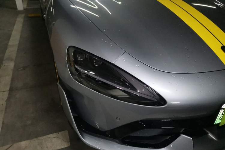 Used Xiaomi Auto SU7 Ultra 2025 Ultra Model Right Front Headlight