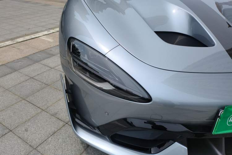 Used Xiaomi Auto SU7 Ultra 2025 Ultra Model Right Front Headlight