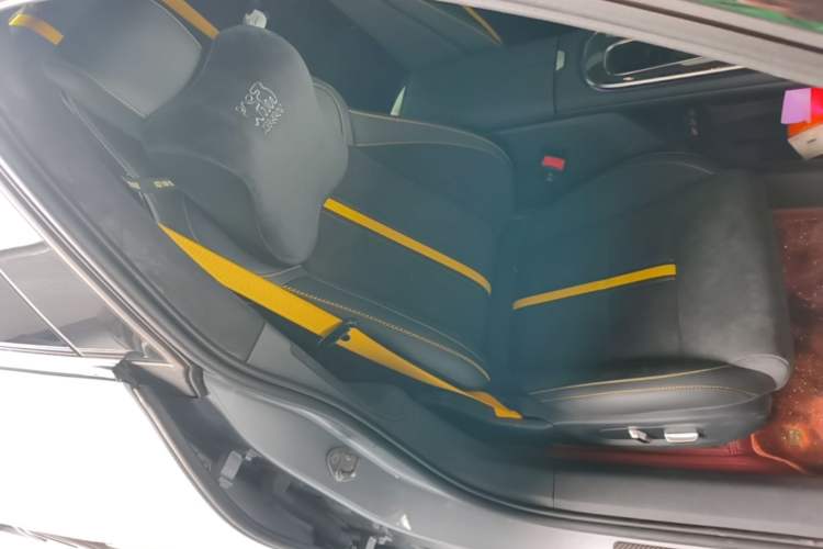 Used Xiaomi Auto SU7 Ultra 2025 Ultra Model Right Front Seat