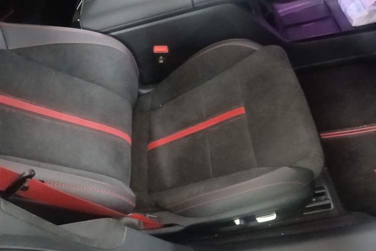 Used Xiaomi Auto SU7 Ultra 2025 Ultra Model Right Front Seat