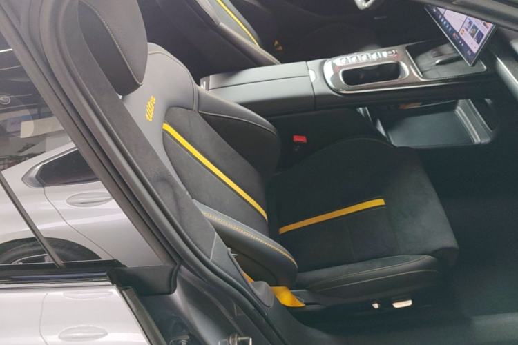Used Xiaomi Auto SU7 Ultra 2025 Ultra Model Right Front Seat