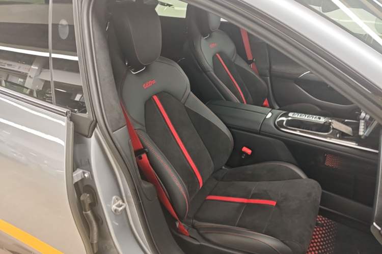Used Xiaomi Auto SU7 Ultra 2025 Ultra Model Right Front Seat