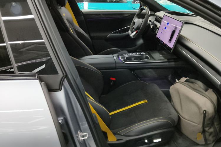 Used Xiaomi Auto SU7 Ultra 2025 Ultra Model Right Front Seat