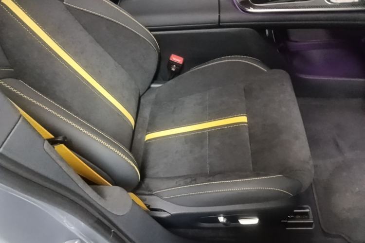 Used Xiaomi Auto SU7 Ultra 2025 Ultra Model Right Front Seat