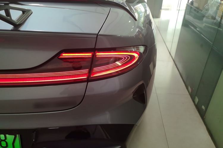Used Xiaomi Auto SU7 Ultra 2025 Ultra Model Right Rear Taillight