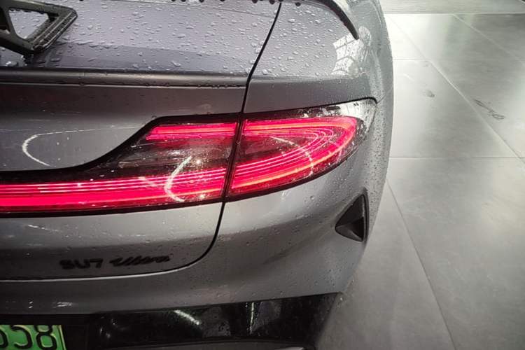 Used Xiaomi Auto SU7 Ultra 2025 Ultra Model Right Rear Taillight