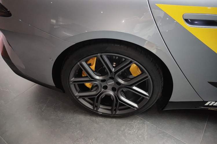 Used Xiaomi Auto SU7 Ultra 2025 Ultra Model Right Rear Wheel Hub