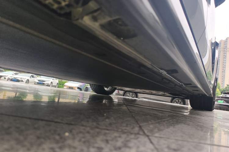 Used Xiaomi Auto SU7 Ultra 2025 Ultra Model Right Side Sill