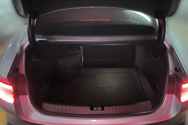 Used Xiaomi Auto SU7 Ultra 2025 Ultra Model Trunk