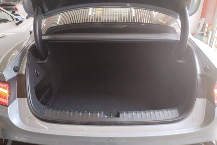 Used Xiaomi Auto SU7 Ultra 2025 Ultra Model Trunk