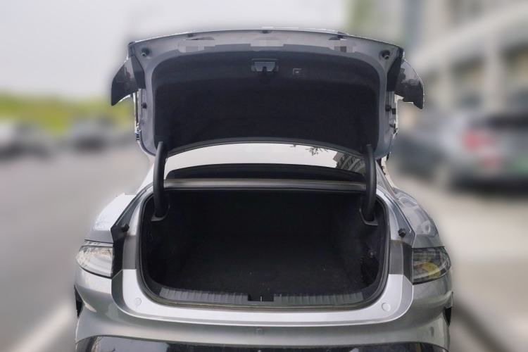 Used Xiaomi Auto SU7 Ultra 2025 Ultra Model Trunk