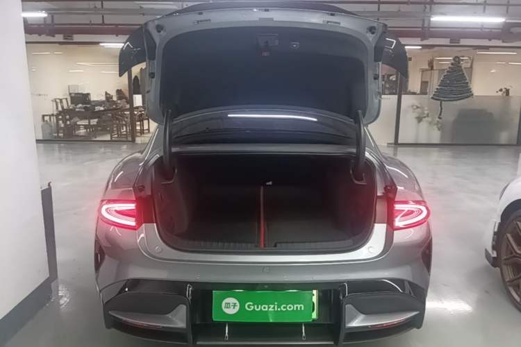 Used Xiaomi Auto SU7 Ultra 2025 Ultra Model Trunk