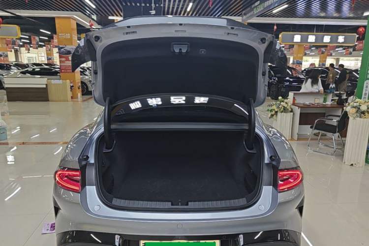 Used Xiaomi Auto SU7 Ultra 2025 Ultra Model Trunk