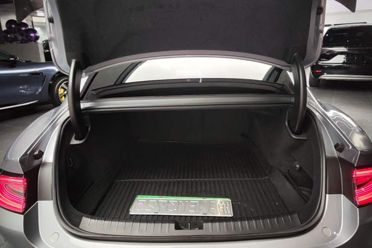 Used Xiaomi Auto SU7 Ultra 2025 Ultra Model Trunk