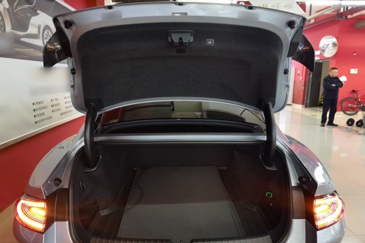 Used Xiaomi Auto SU7 Ultra 2025 Ultra Model Trunk