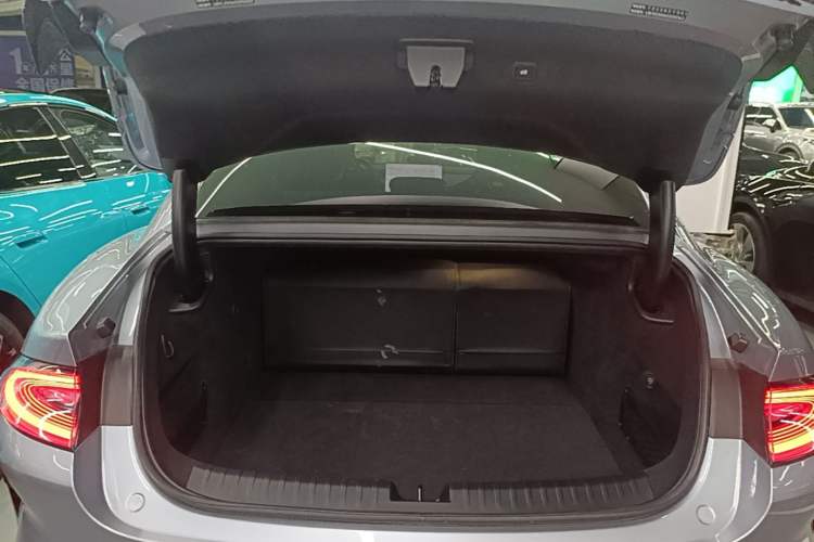 Used Xiaomi Auto SU7 Ultra 2025 Ultra Model Trunk