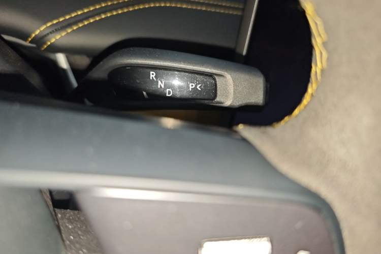 Used Xiaomi Auto SU7 Ultra 2025 Ultra Model Gear Lever