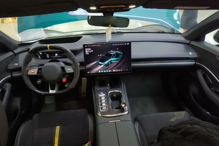 Used Xiaomi Auto SU7 Ultra 2025 Ultra Model Center Console