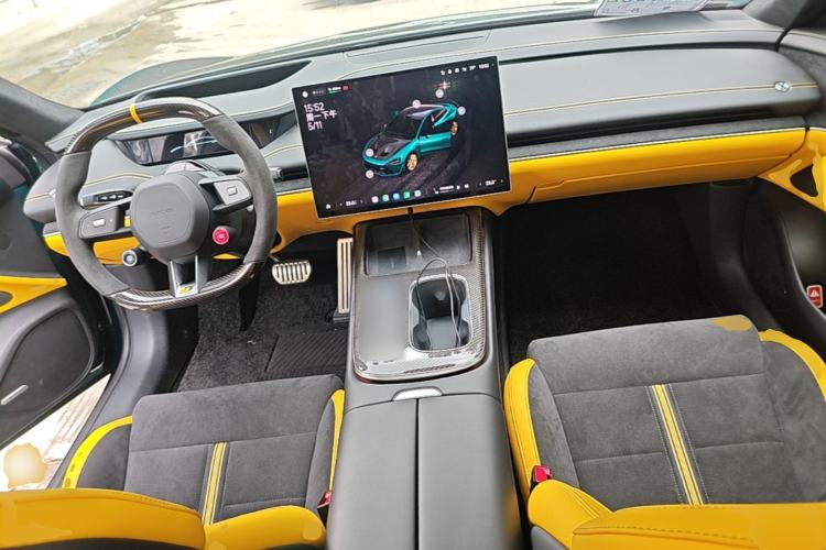 Used Xiaomi Auto SU7 Ultra 2025 Ultra Model Center Console