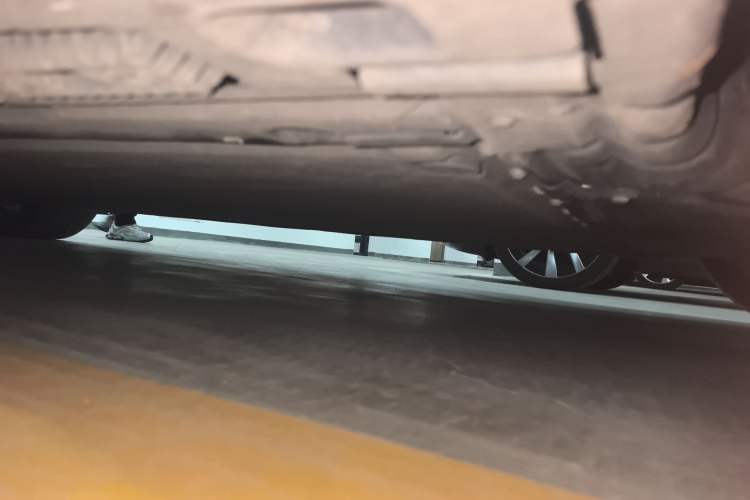 Used Xiaomi Auto SU7 Ultra 2025 Ultra Model Chassis Front Right