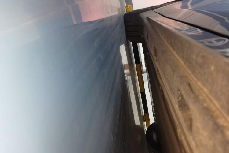 Used Xiaomi Auto SU7 Ultra 2025 Ultra Model Chassis Front Right