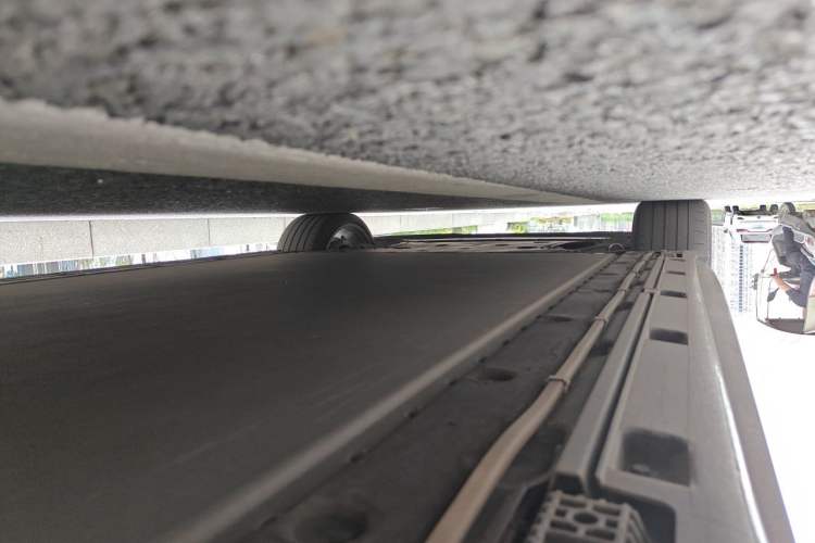 Used Xiaomi Auto SU7 Ultra 2025 Ultra Model Chassis Rear Left
