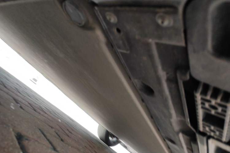 Used Xiaomi Auto SU7 Ultra 2025 Ultra Model Chassis Rear Right