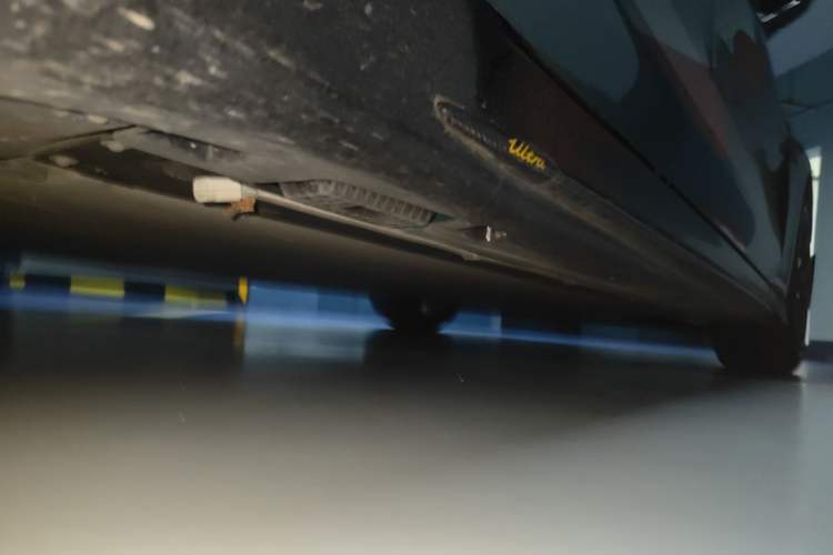 Used Xiaomi Auto SU7 Ultra 2025 Ultra Model Chassis Rear Right