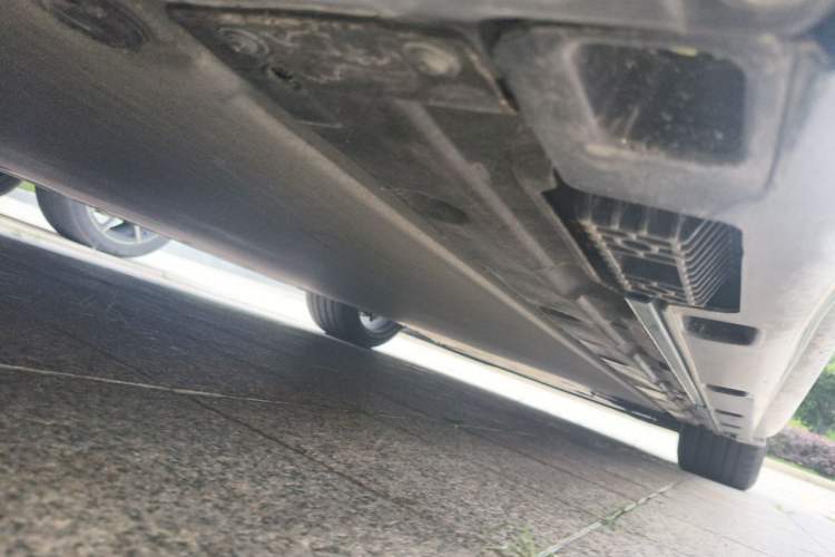 Used Xiaomi Auto SU7 Ultra 2025 Ultra Model Chassis Rear Right