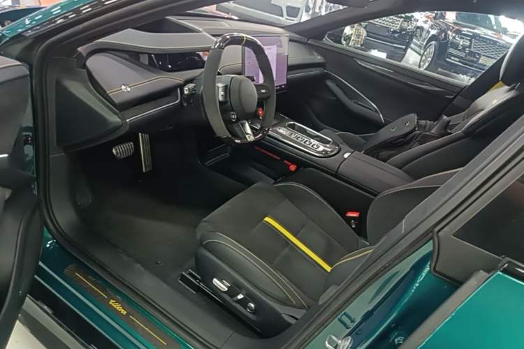 Used Xiaomi Auto SU7 Ultra 2025 Ultra Model Driver Seat