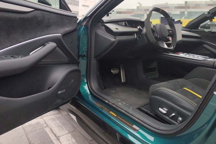 Used Xiaomi Auto SU7 Ultra 2025 Ultra Model Driver Seat