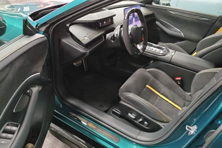 Used Xiaomi Auto SU7 Ultra 2025 Ultra Model Driver Seat