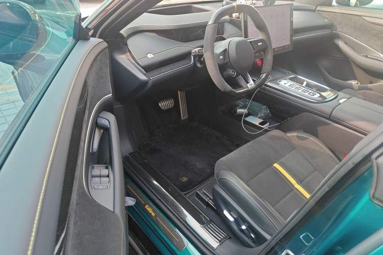 Used Xiaomi Auto SU7 Ultra 2025 Ultra Model Driver Seat