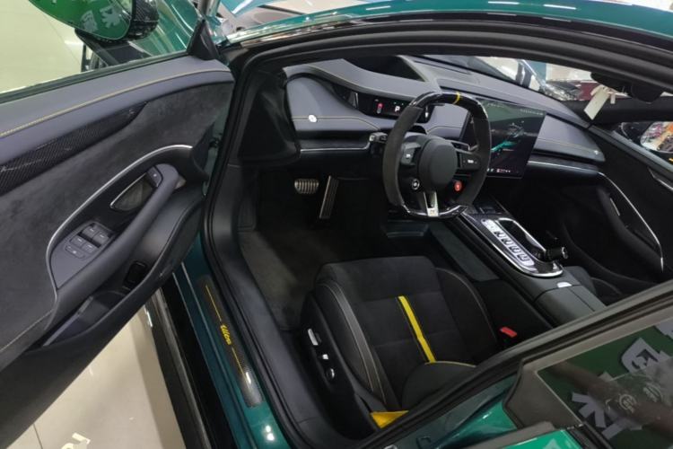 Used Xiaomi Auto SU7 Ultra 2025 Ultra Model Driver Seat