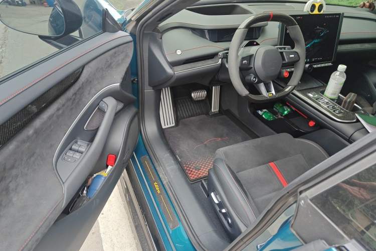 Used Xiaomi Auto SU7 Ultra 2025 Ultra Model Driver Seat