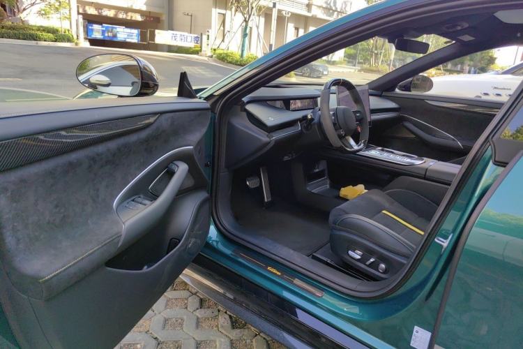 Used Xiaomi Auto SU7 Ultra 2025 Ultra Model Driver Seat