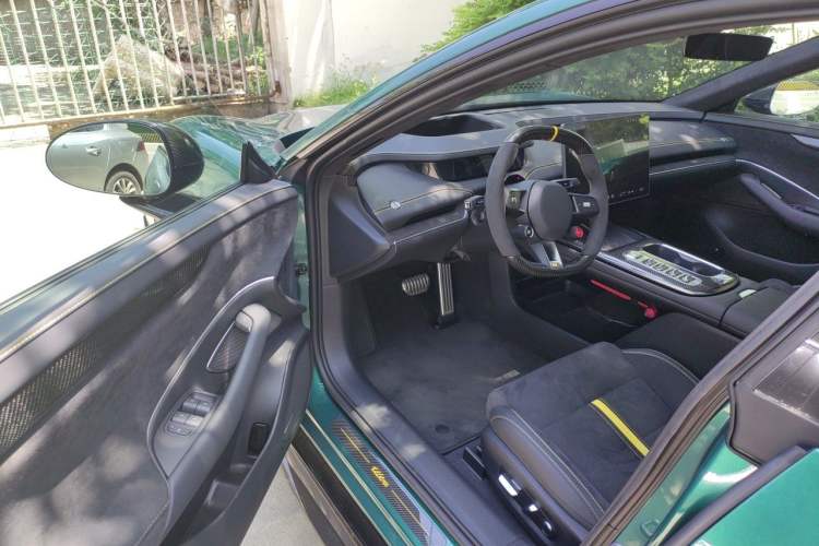 Used Xiaomi Auto SU7 Ultra 2025 Ultra Model Driver Seat