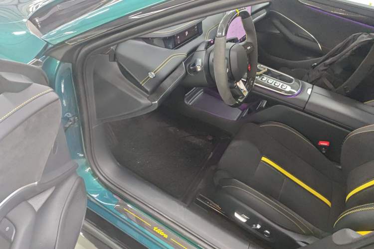 Used Xiaomi Auto SU7 Ultra 2025 Ultra Model Driver Seat