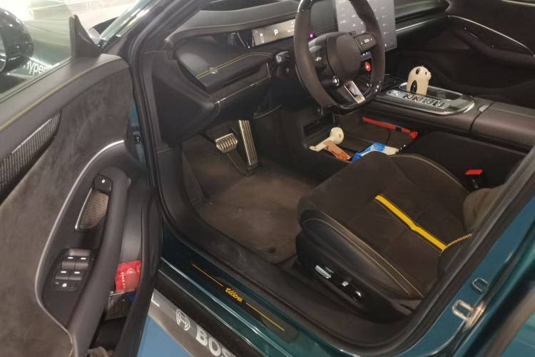 Used Xiaomi Auto SU7 Ultra 2025 Ultra Model Driver Seat