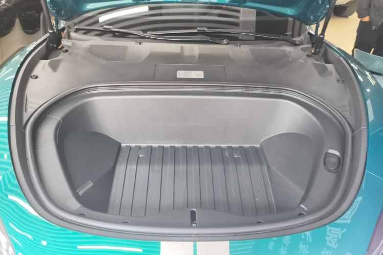 Used Xiaomi Auto SU7 Ultra 2025 Ultra Model Engine Bay