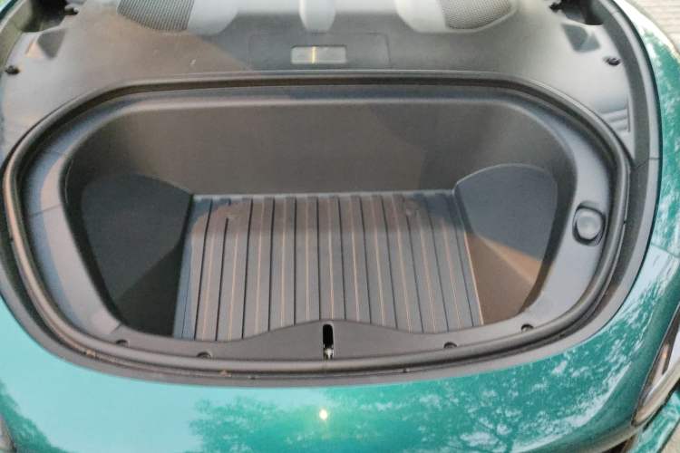 Used Xiaomi Auto SU7 Ultra 2025 Ultra Model Engine Bay