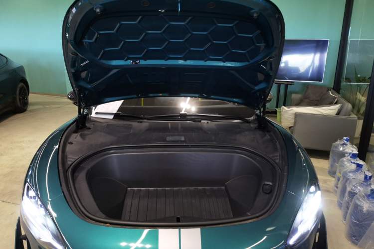 Used Xiaomi Auto SU7 Ultra 2025 Ultra Model Engine Bay