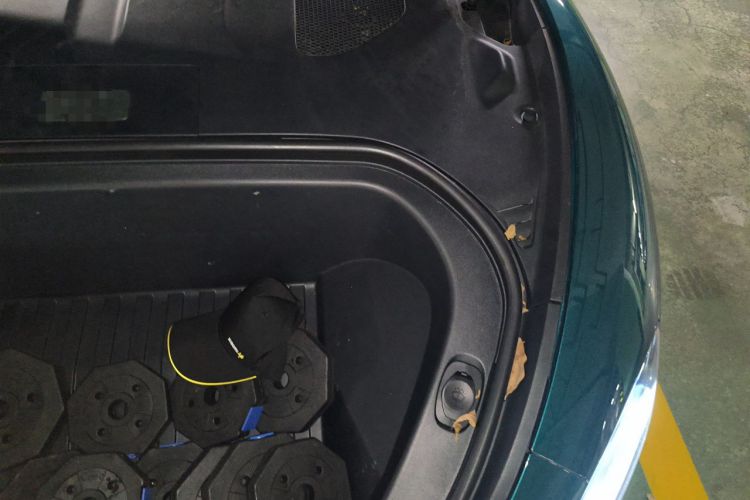 Used Xiaomi Auto SU7 Ultra 2025 Ultra Model Engine Bay Left
