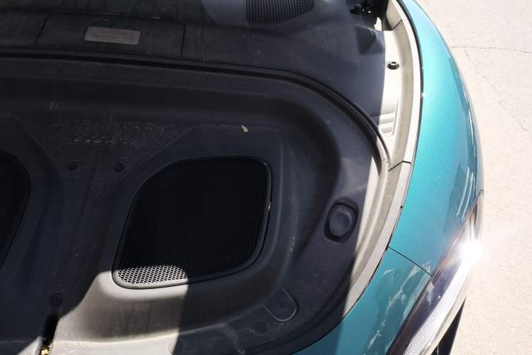 Used Xiaomi Auto SU7 Ultra 2025 Ultra Model Engine Bay Left