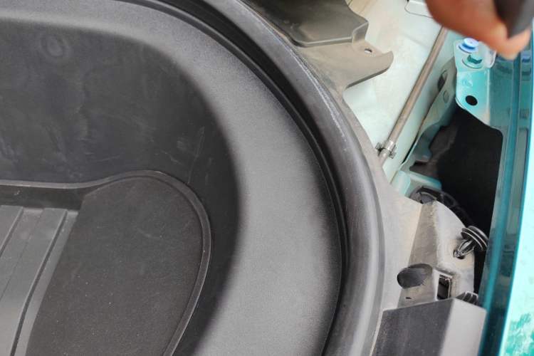 Used Xiaomi Auto SU7 Ultra 2025 Ultra Model Engine Bay Left