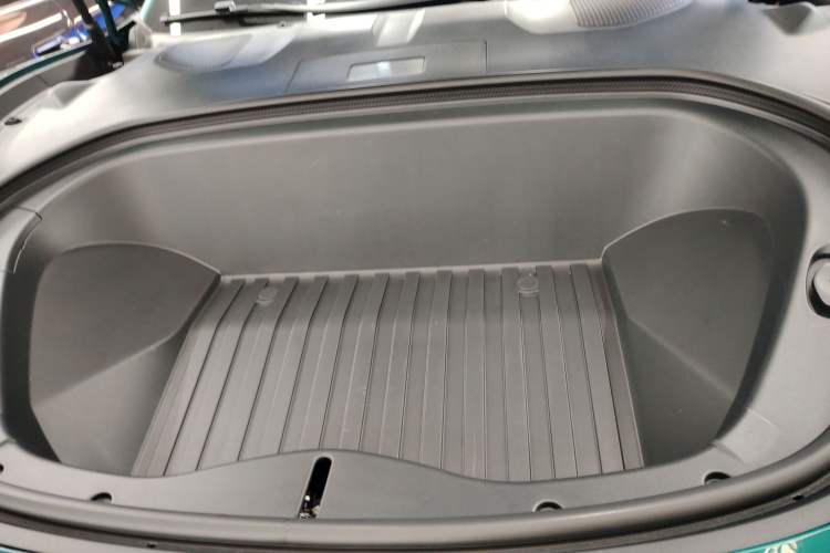 Used Xiaomi Auto SU7 Ultra 2025 Ultra Model Engine Bay