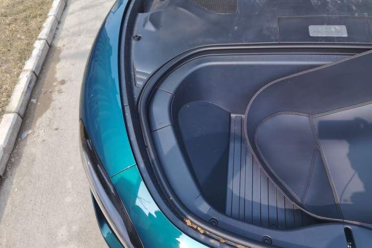 Used Xiaomi Auto SU7 Ultra 2025 Ultra Model Engine Bay Right