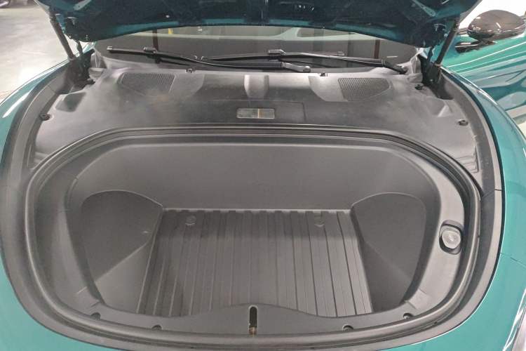 Used Xiaomi Auto SU7 Ultra 2025 Ultra Model Engine Bay