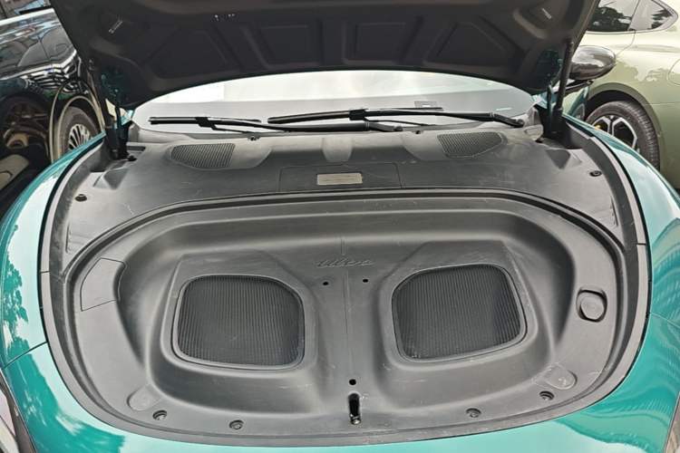 Used Xiaomi Auto SU7 Ultra 2025 Ultra Model Engine Bay